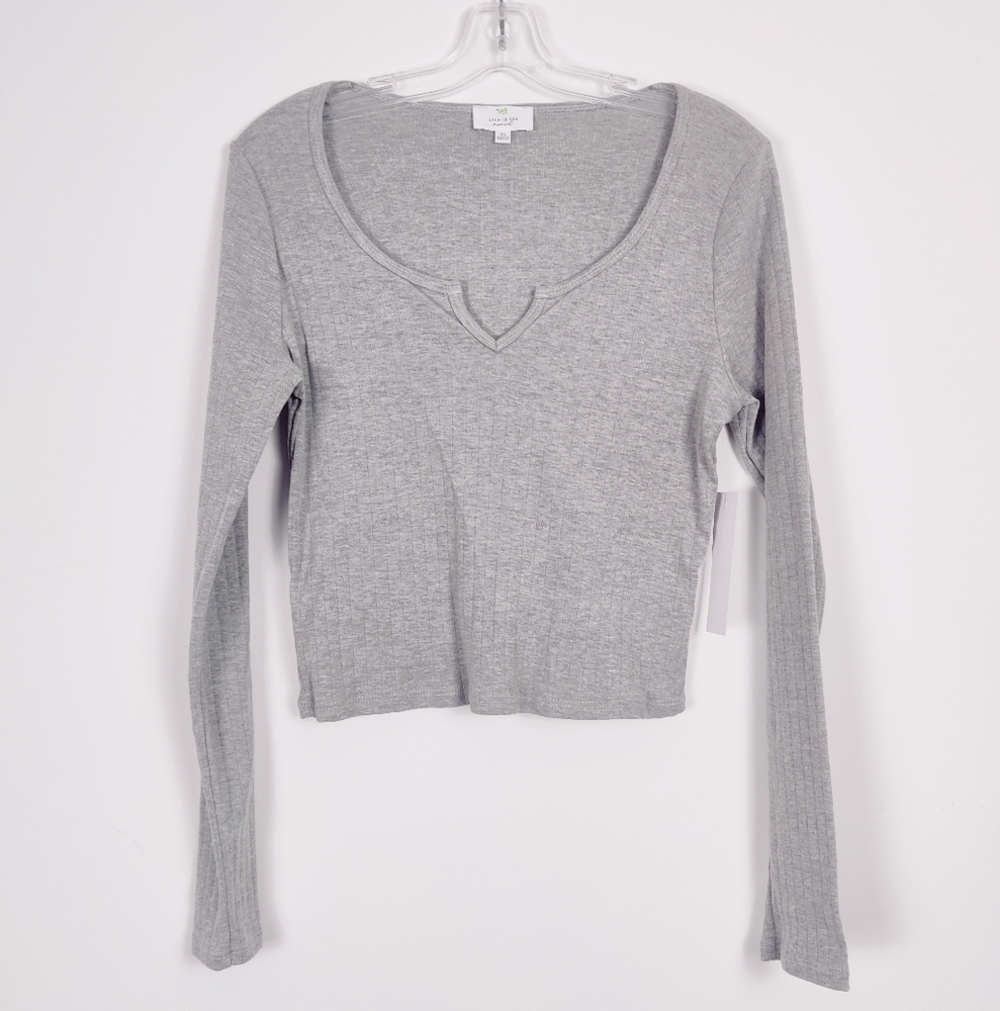Live in the Moment Women's Long Sleeve Deep V-neck Blouse in Gray Size XL Cotton